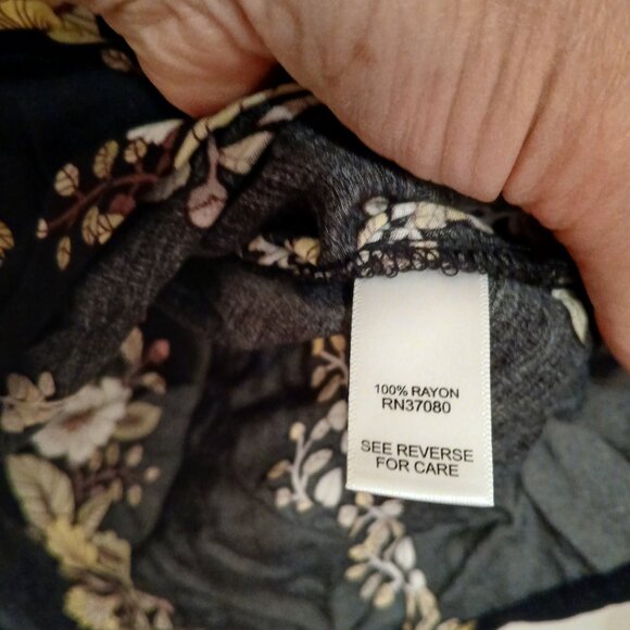 CATO 100% Rayon Long Sleeve Tied Front Top Blouse sz 22/24W - Picture 7 of 9